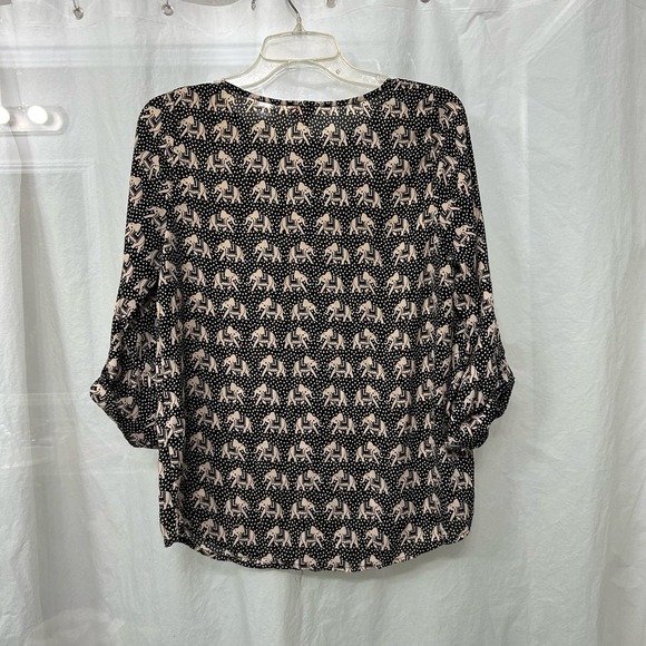 Pixley Women’s Top Size Small Elephant Novelty Print Lightweight Work Office - Picture 4 of 10